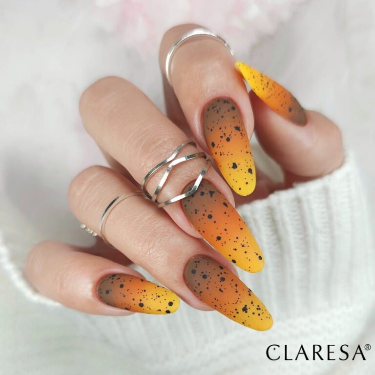 Claresa Top Bubble Black Mat Transparentny ze czarnymi drobinkami do paznokci na lakier hybrydowy. Manicure i Pedicure